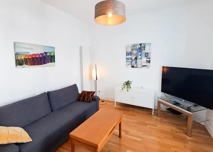 Le Platin - Proche De La Gare, Du Centre Et De La Apartment Royan